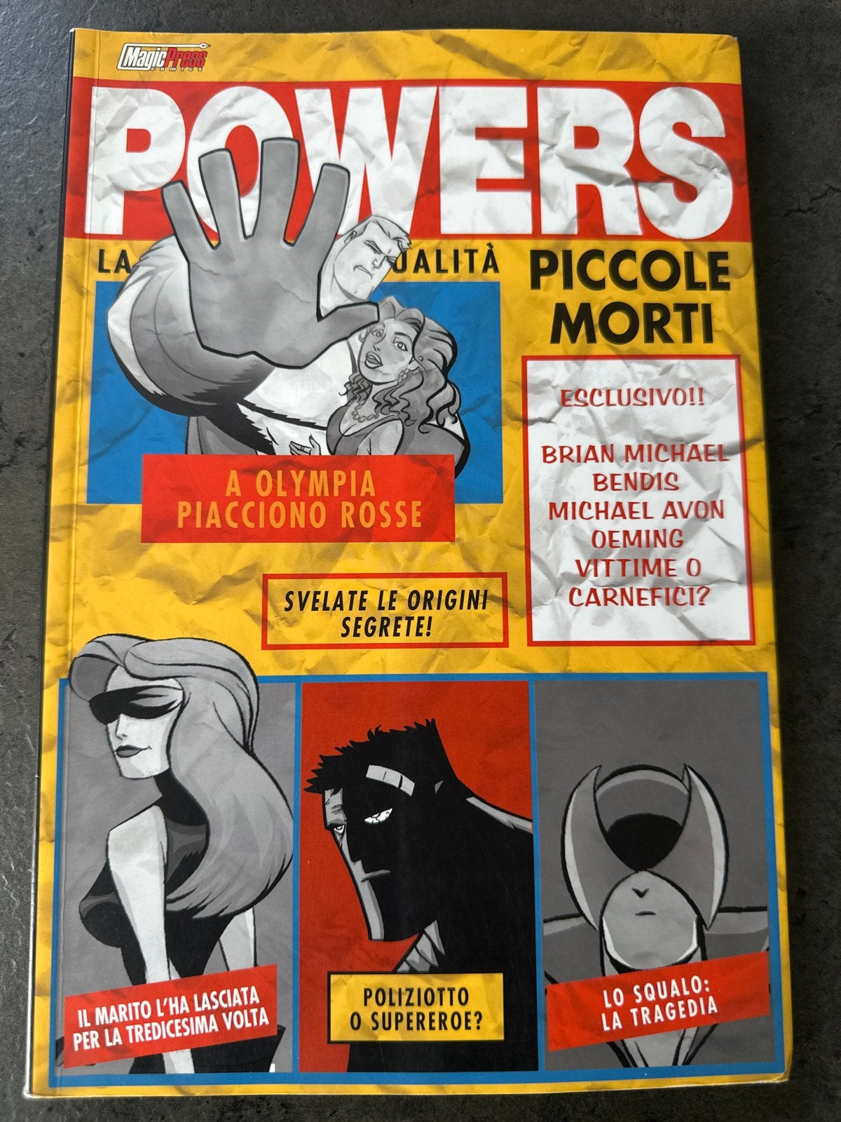 Powers: La Qualità Piccole Morti - Italiaanse Comic, Eén comic, Ophalen of Verzenden, Gelezen, Amerika