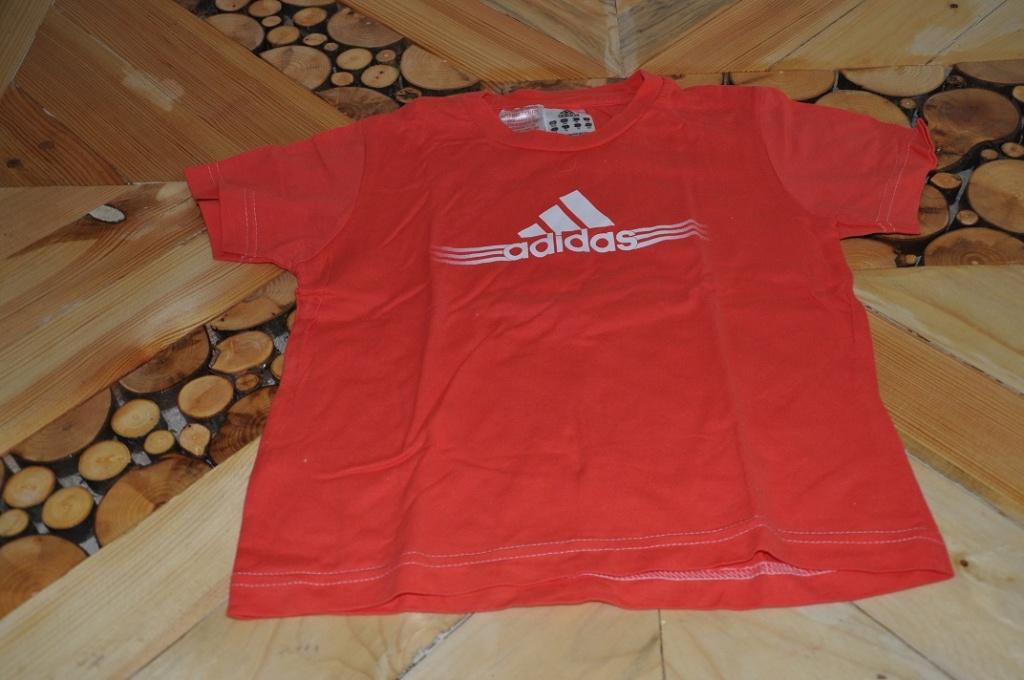 Z.g.a.n. rood t-shirt Adidas 116, Adidas, Jongen of Meisje, Ophalen of Verzenden, Zo goed als nieuw