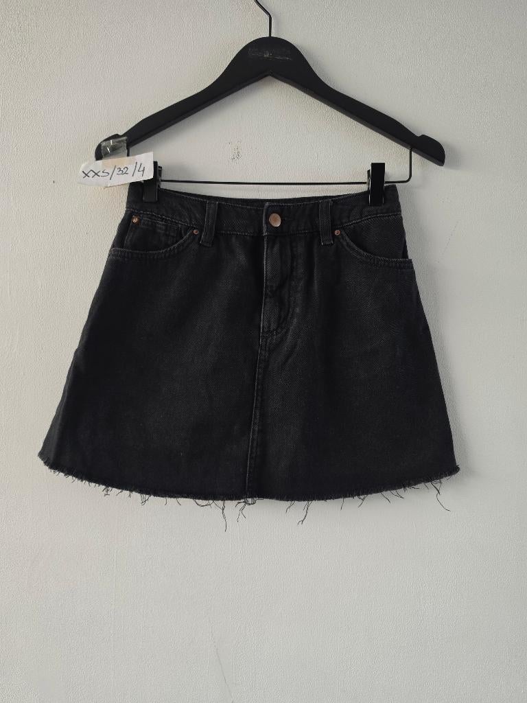 H&M spijkerrok maat XXS/32, Kleding | Dames, Rokken, H&M, Zwart, Ophalen of Verzenden, Zo goed als nieuw