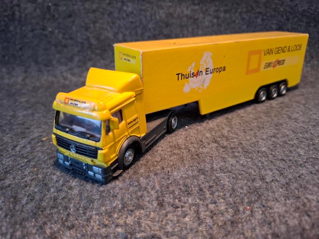 MERCEDES  BENZ, Ophalen of Verzenden, Zo goed als nieuw, Bus of Vrachtwagen