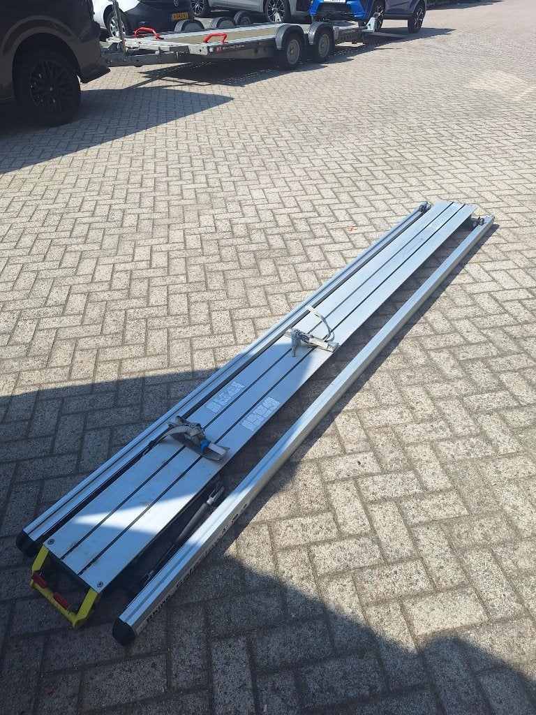 Rhino ladderdrager/Kajakdrager met railsysteem, Ophalen, Gebruikt