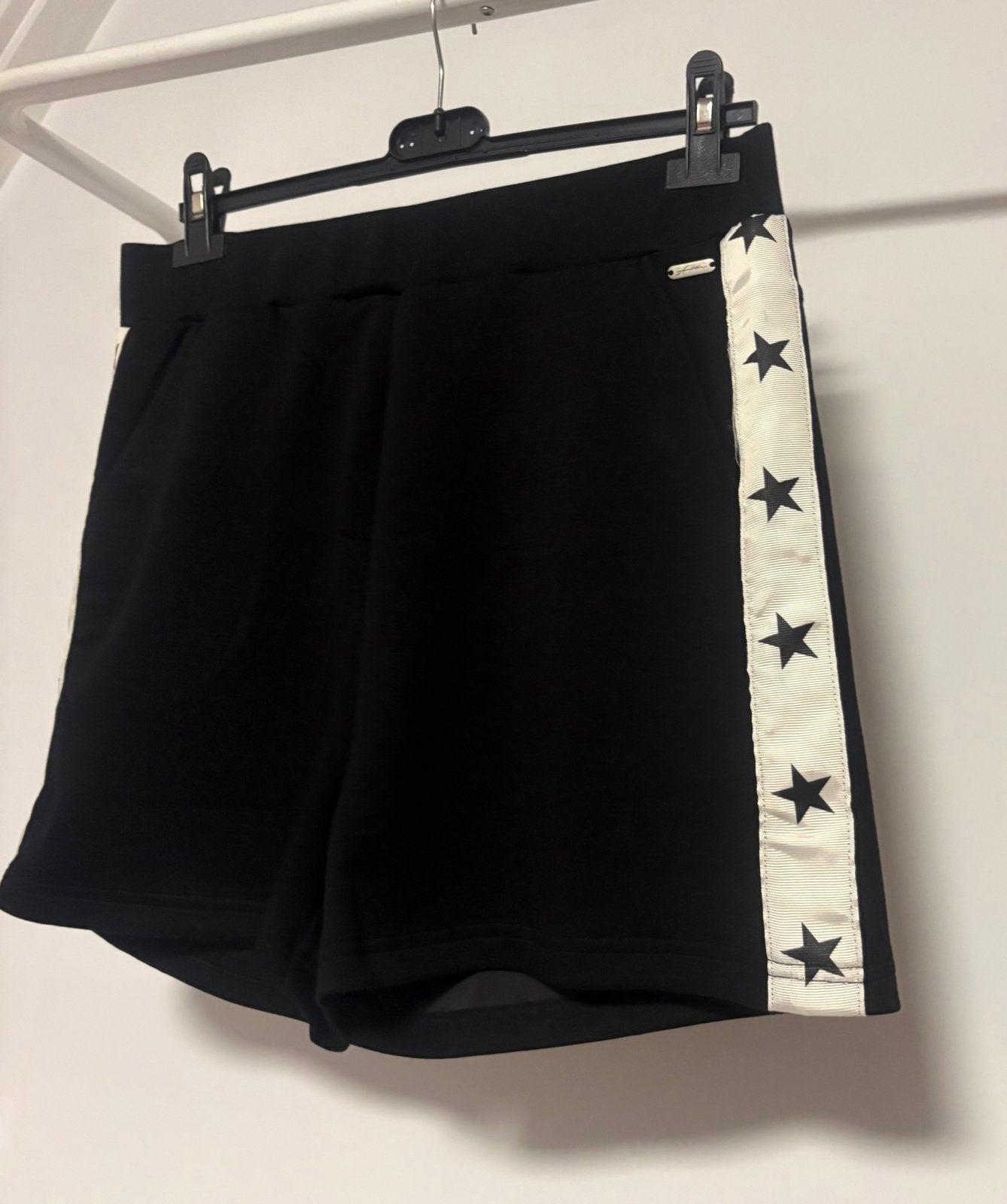 Ambika korte broek maat ML, Kleding | Dames, Broeken en Pantalons, Maat 38/40 (M), Kort, Verzenden, Zwart