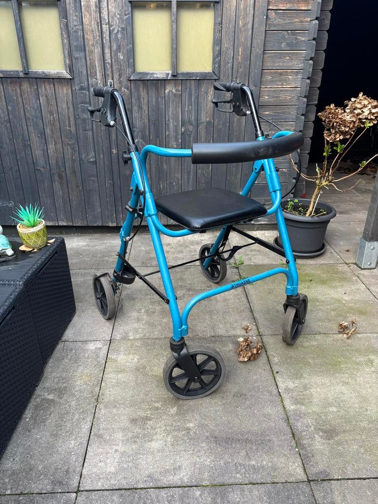 Thuasne rollator, Diversen, Rollators, Ophalen, Opvouwbaar, Zo goed als nieuw