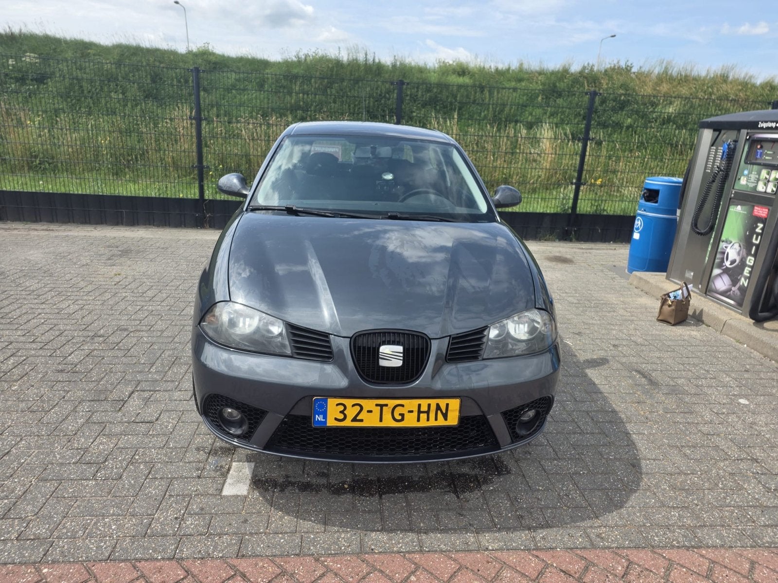 Seat Ibiza 1.4 16V 74KW 2006 Grijs, Auto's, Seat, Voorwielaandrijving, 15 km/l, 40 €/maand, 4 cilinders