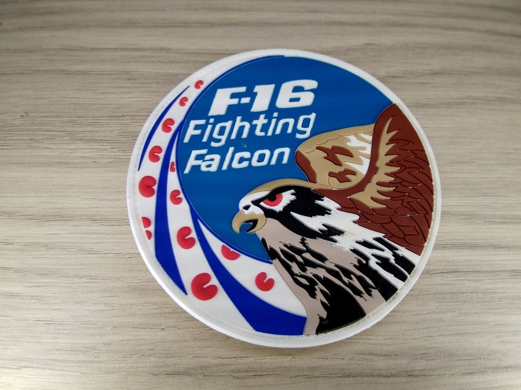 PVC patch RNLAF F-16 Fighting Falcon Vliegbasis Leeuwarden, Ophalen of Verzenden, Luchtmacht, Nederland, Embleem of Badge