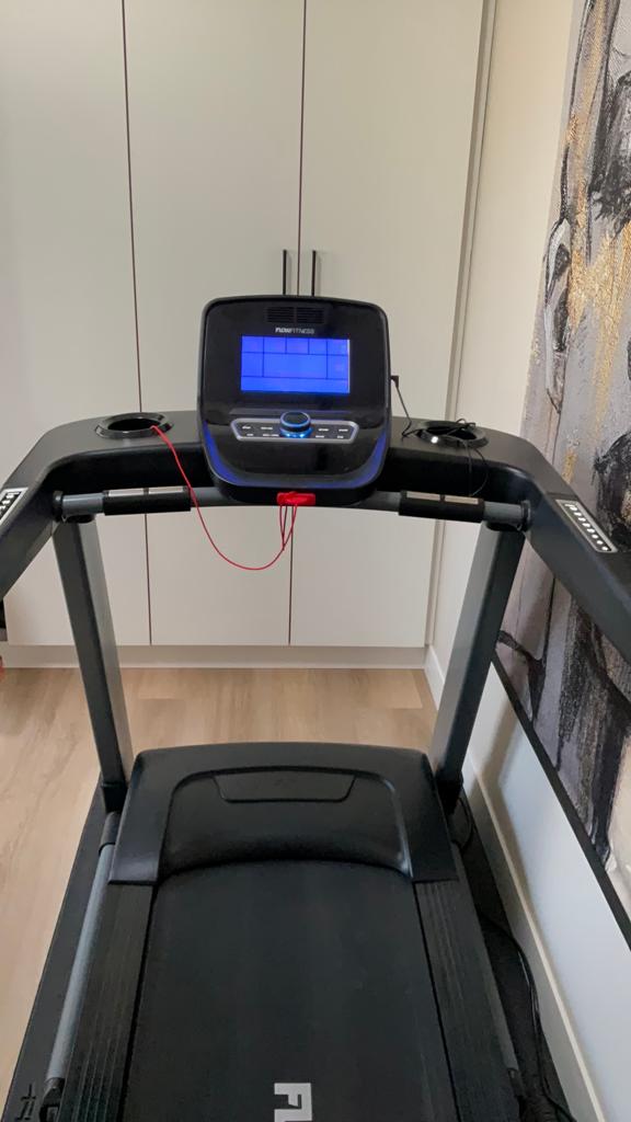 Flowfitness runner DTM3500i, Ophalen, Zo goed als nieuw, Loopband
