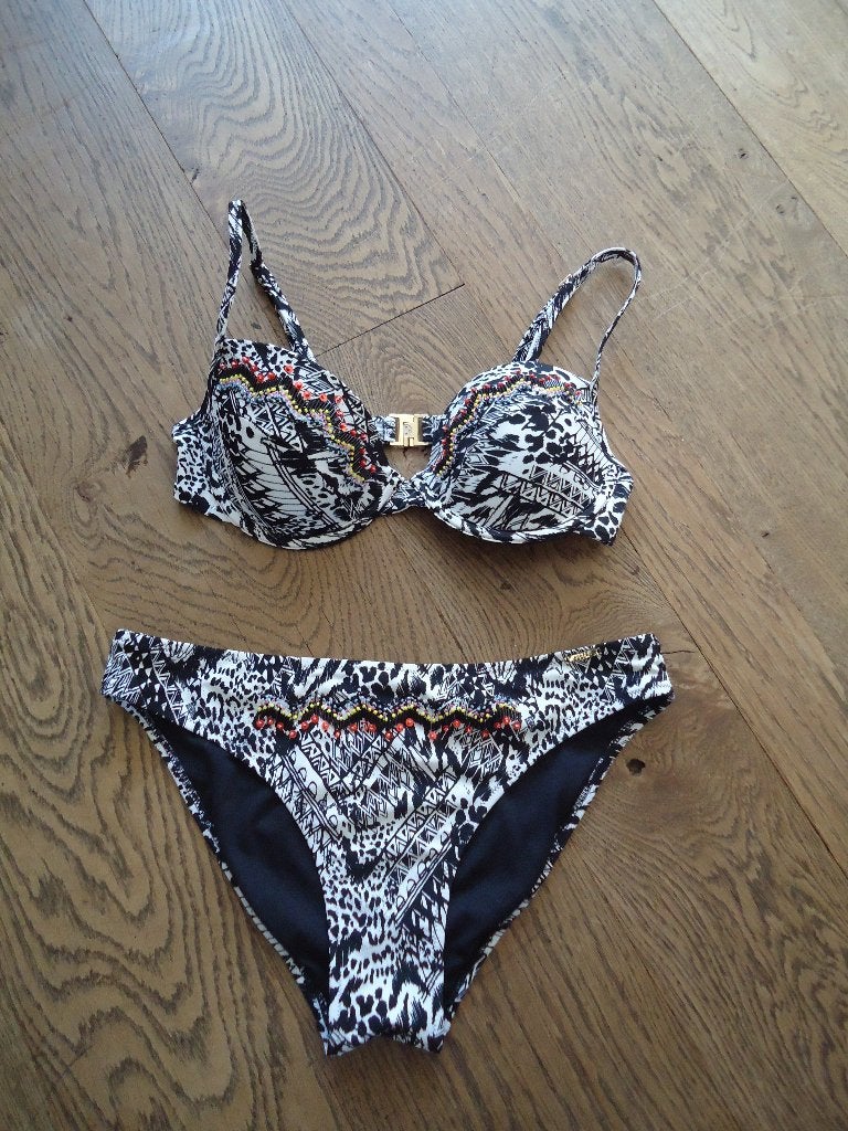 zwart/witte Sapph bikini met kraaltjes, Kleding | Dames, Badmode en Zwemkleding, Zwart, Ophalen of Verzenden, Sapph, Bikini
