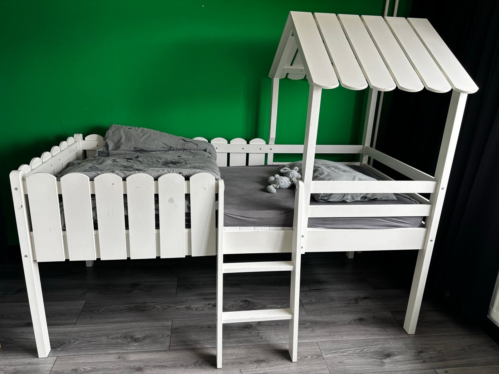 Eenpersoons kinderbed met huisje, Ophalen, Gebruikt, 90 cm, Eenpersoons