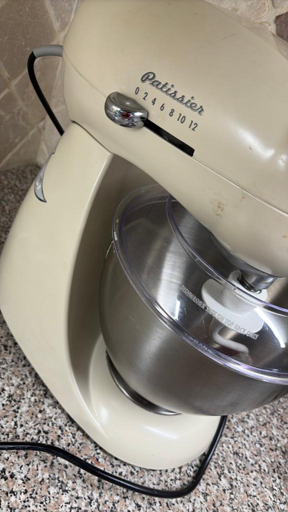 Kenwood patissier champagne, Ophalen, 4 liter of meer, 3 snelheden of meer, Zo goed als nieuw