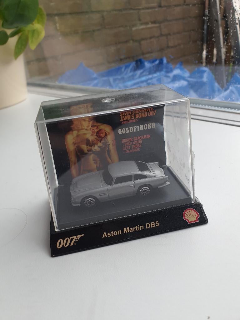 007 Aston Martin DB5 Goldfinger – Shell 1:64 Model + Case, Ophalen of Verzenden, Nieuw, Auto, Overige merken