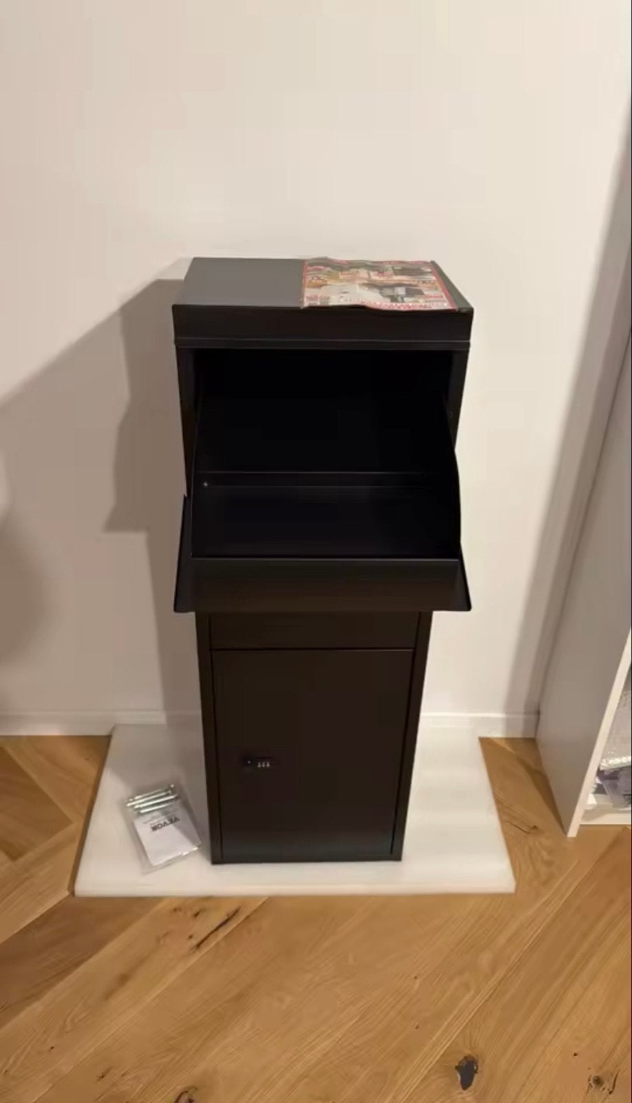 Pakketbrievenbus nieuw in doos 110cm hoog, Ophalen of Verzenden, Nieuw, Staal, Staande brievenbus