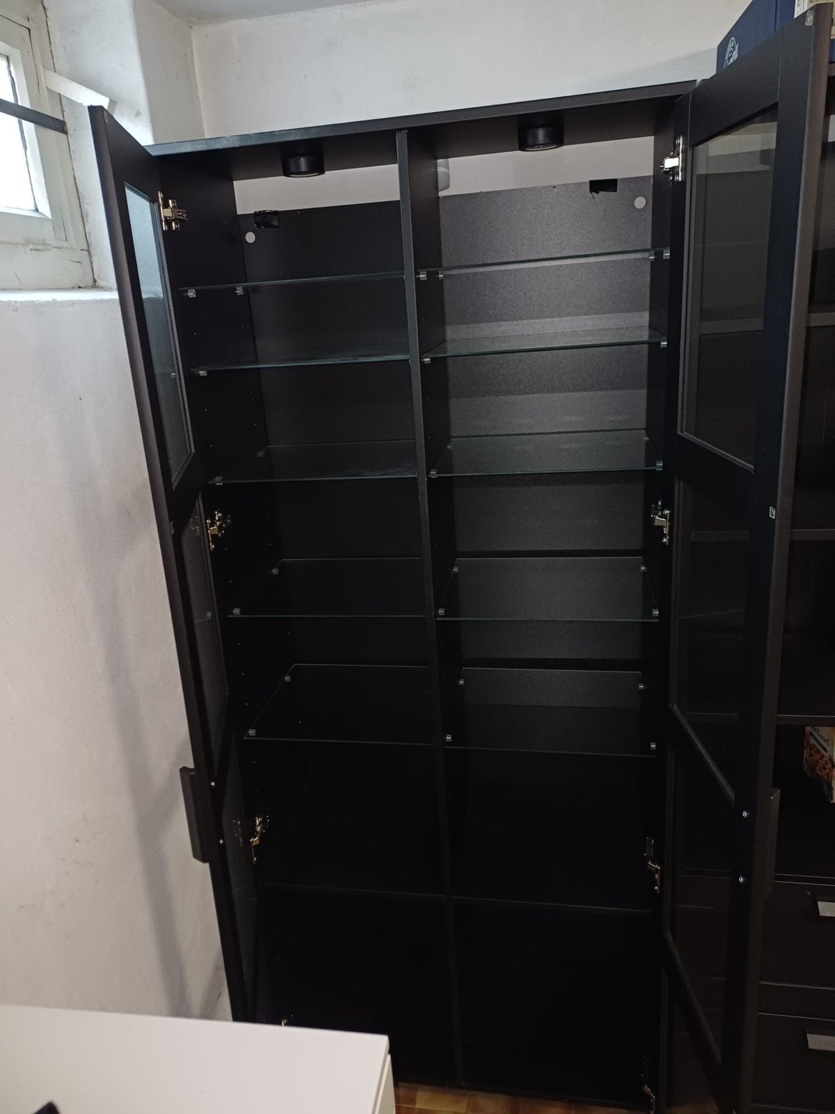 Vitrinekast Zwart 80x190 cm, Ophalen, 50 tot 100 cm, Zo goed als nieuw, 150 tot 200 cm