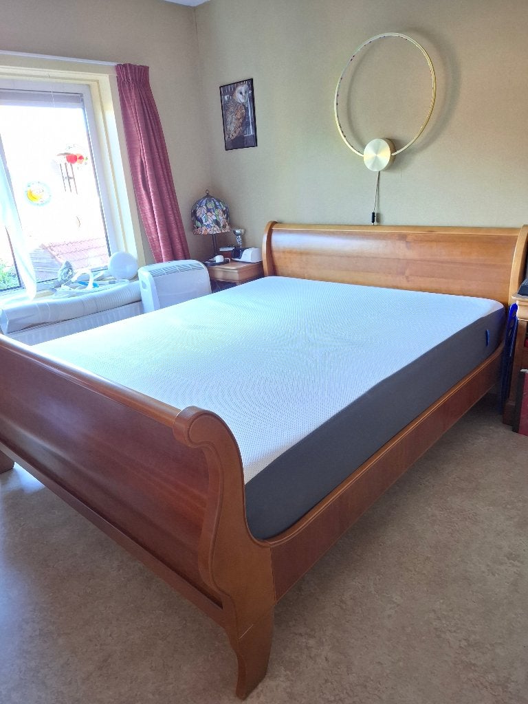 Fraai kersenhouten ledikant 160 x 200, Huis en Inrichting, Ophalen, Verstelbaar, Bruin, Tweepersoons