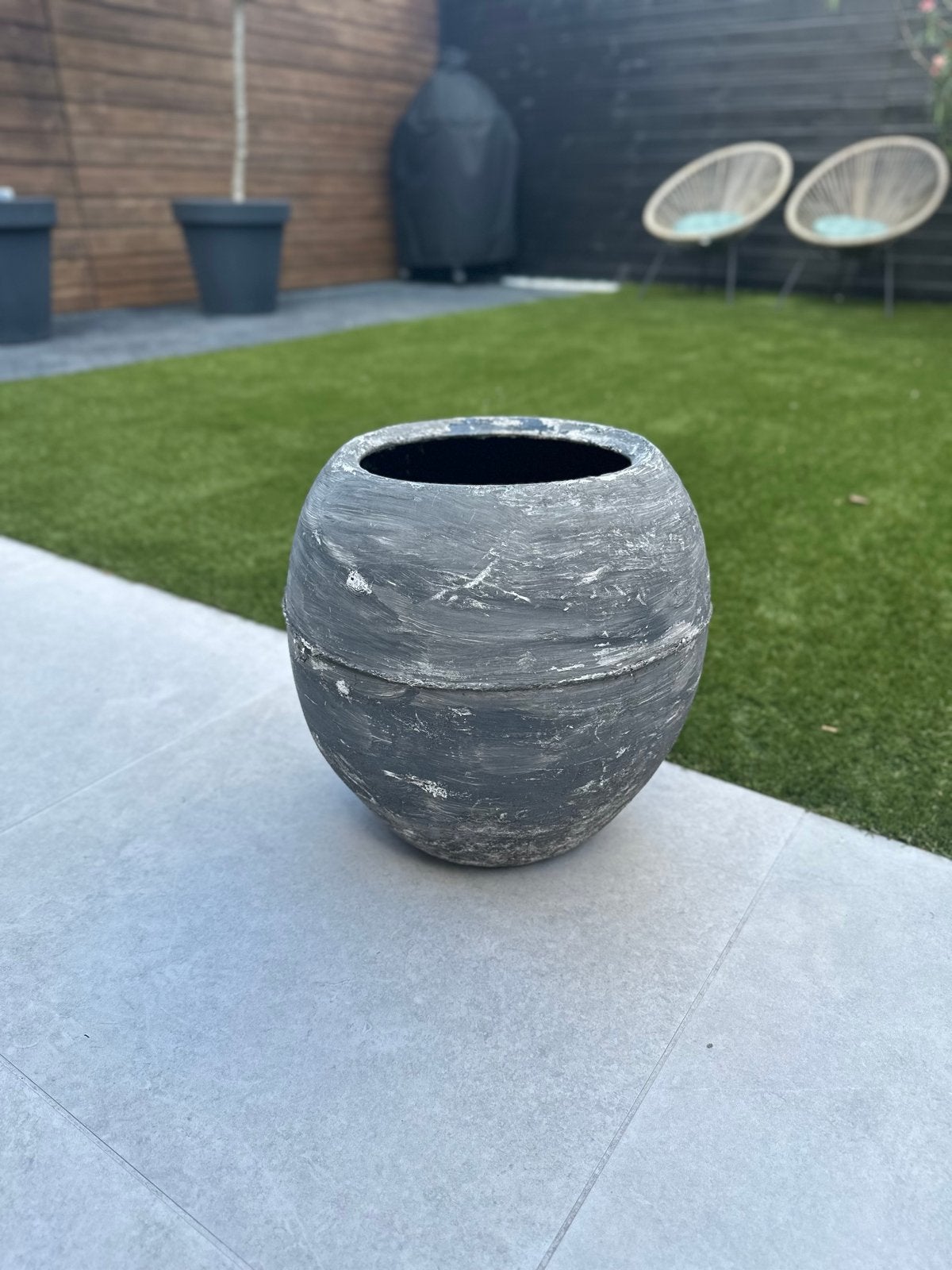 Grote ronde bloempot - Grijs gemeleerd, Tuin en Terras, Ophalen, Balkon, Rond, Zo goed als nieuw