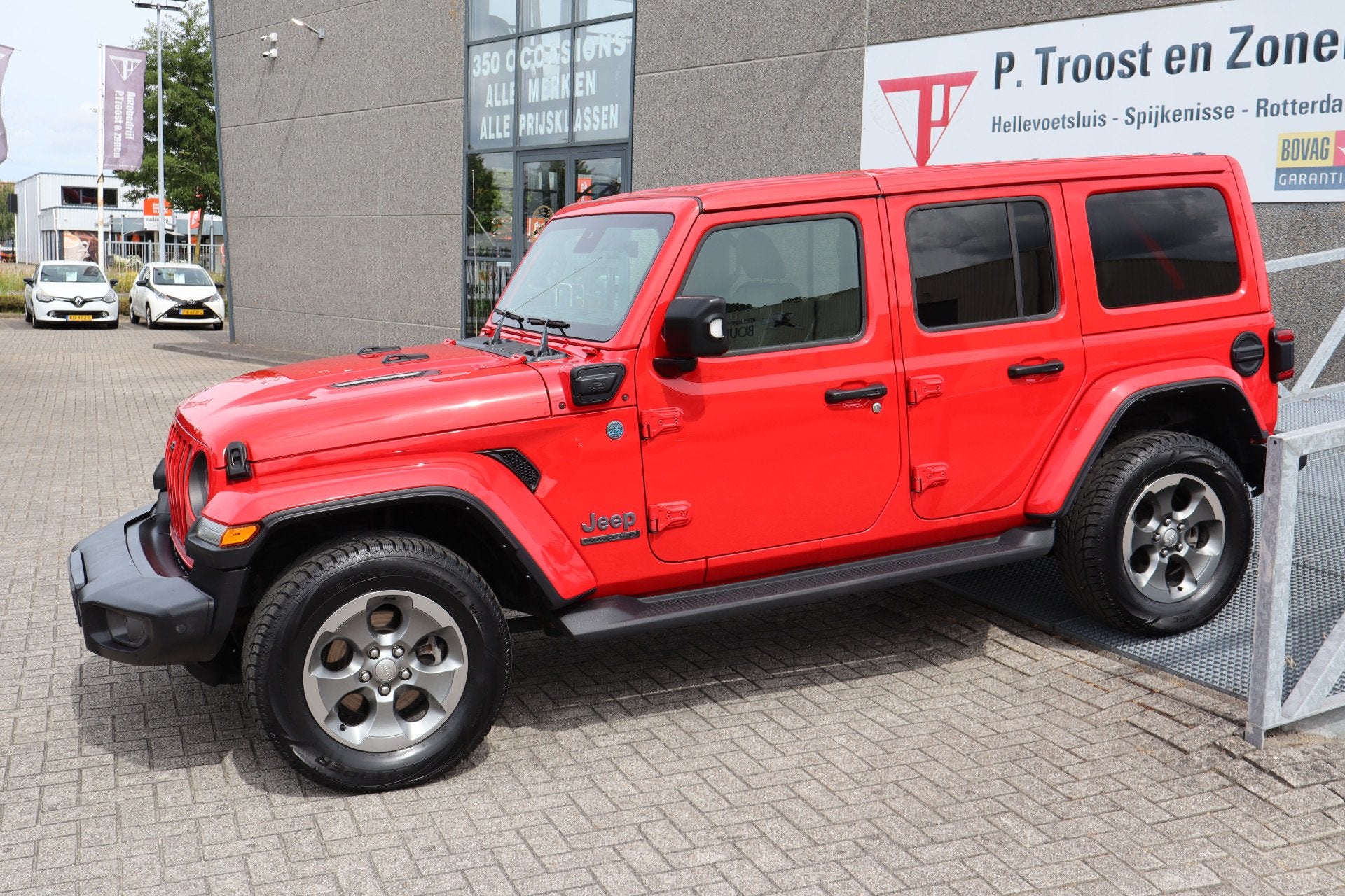 Jeep Wrangler Unlimited 4xe 380 Sahara Camera voor + achter/, Auto's, Jeep, Automaat, 12 maanden, 4 cilinders, 2248 kg