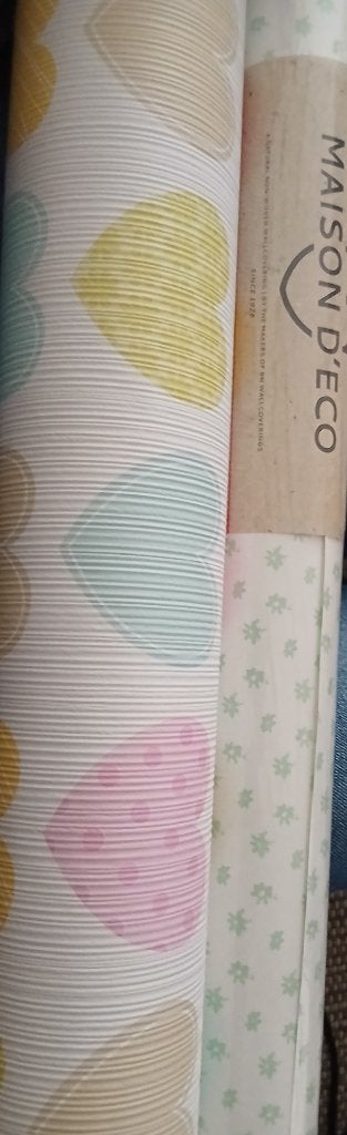 Behang hartjes verschillende kleuren 2 rollen, Meerkleurig, Overige patronen, Overige merken, Modern