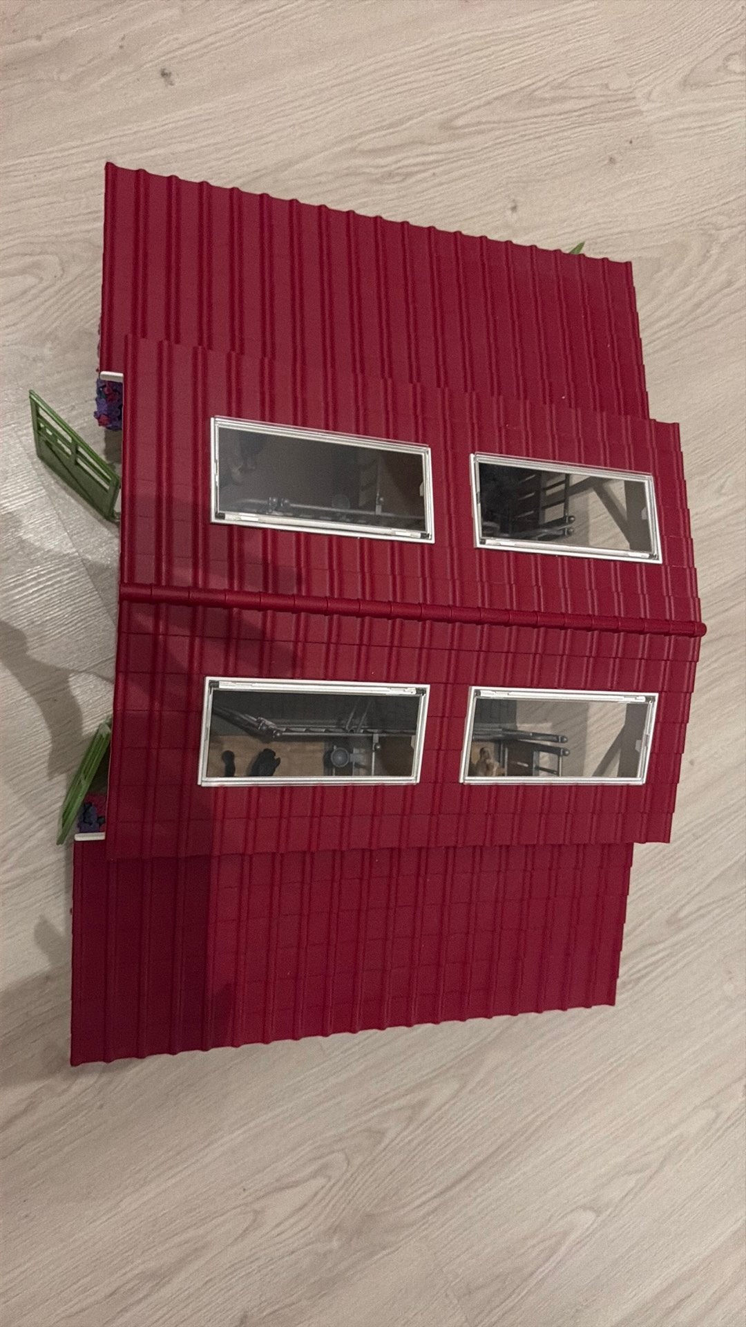 schleich paardenstal met 4 paarden, Ophalen of Verzenden, Zo goed als nieuw