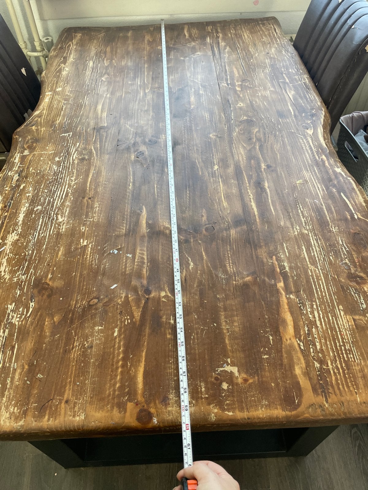 Eetset: Mango houten tafel met 4 stoelen (2 beschadigd), Huis en Inrichting, Tafels | Eettafels, Ophalen, Gebruikt, 100 tot 150 cm