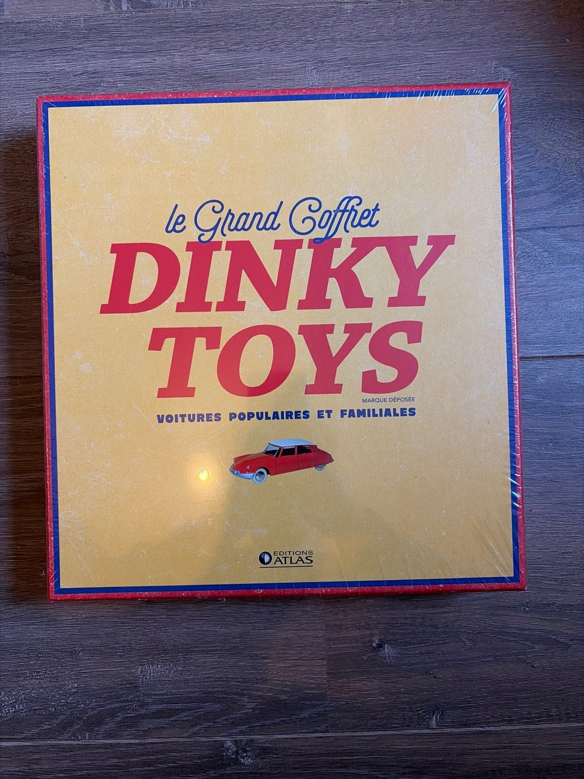 Dinky Toys: Le Grand Coffret - Auto's en Boek - Nieuw, Ophalen of Verzenden, Nieuw, Algemeen