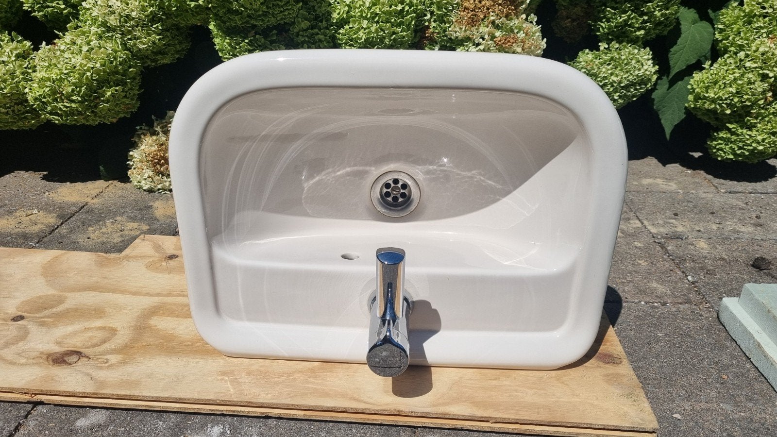 Compacte wasbak met kraan - Ideaal voor kleine ruimtes, Ophalen, Gebruikt, Wastafel