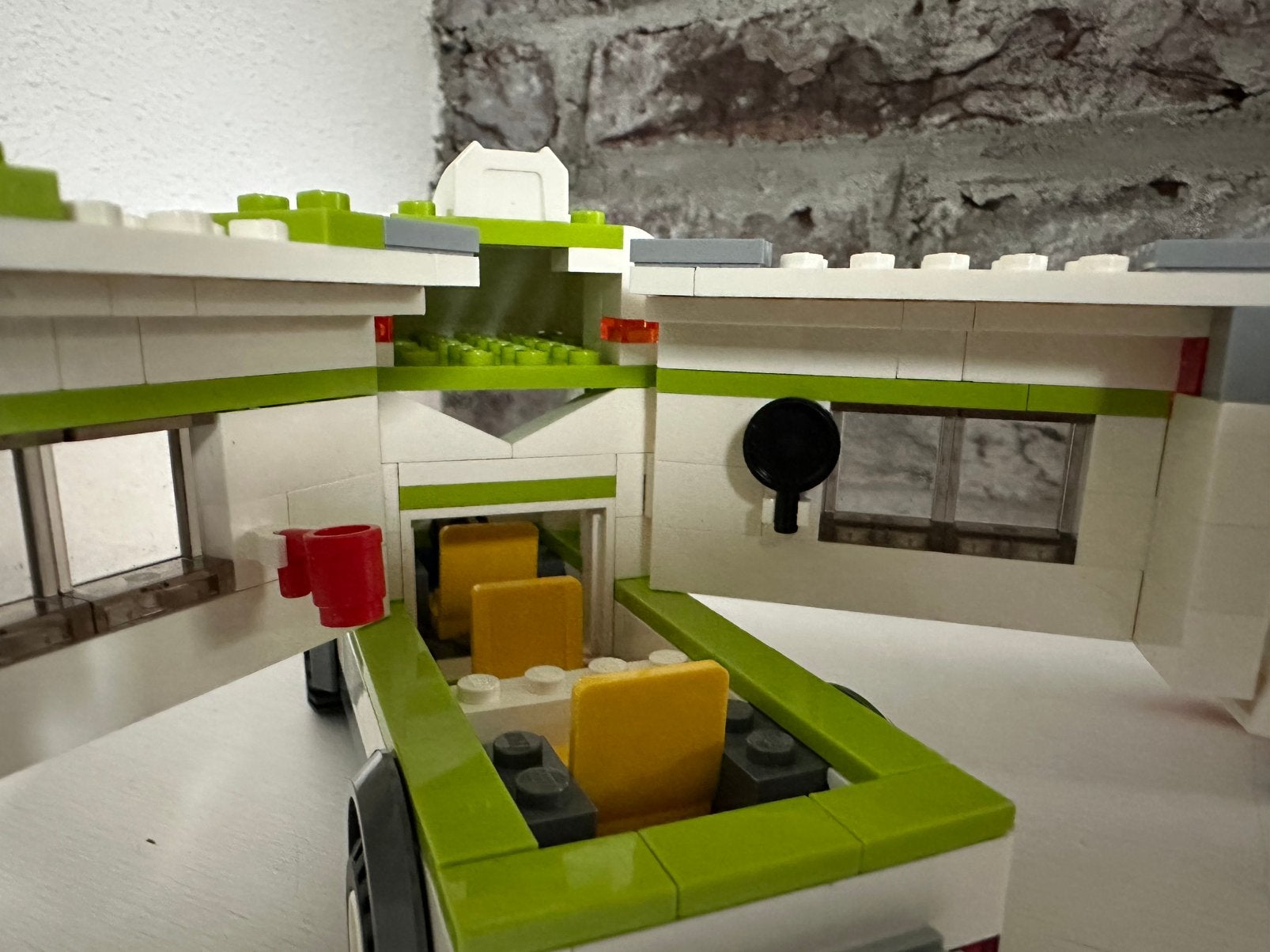 Foto 5 van LEGO City Camper 7639 van / camping car