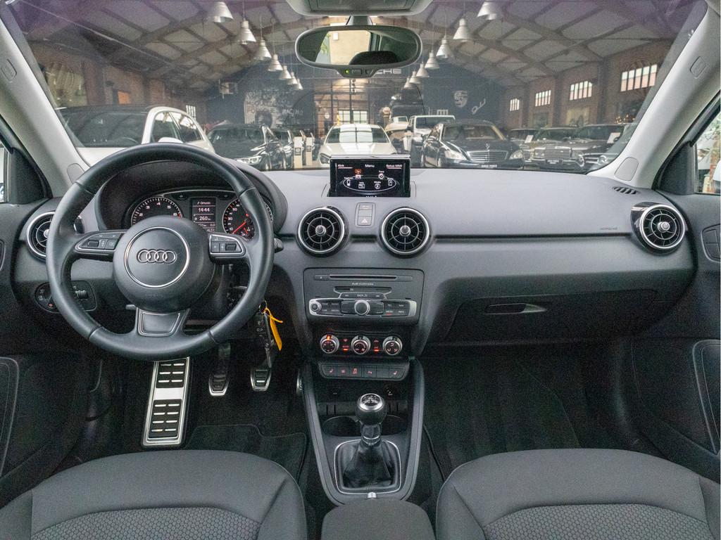 Audi A1 Sportback 1.4 TFSI Sport Pro Line S *LED | Stoelverw, Auto's, Audi, Stof, 4 cilinders, 4 stoelen, Handgeschakeld
