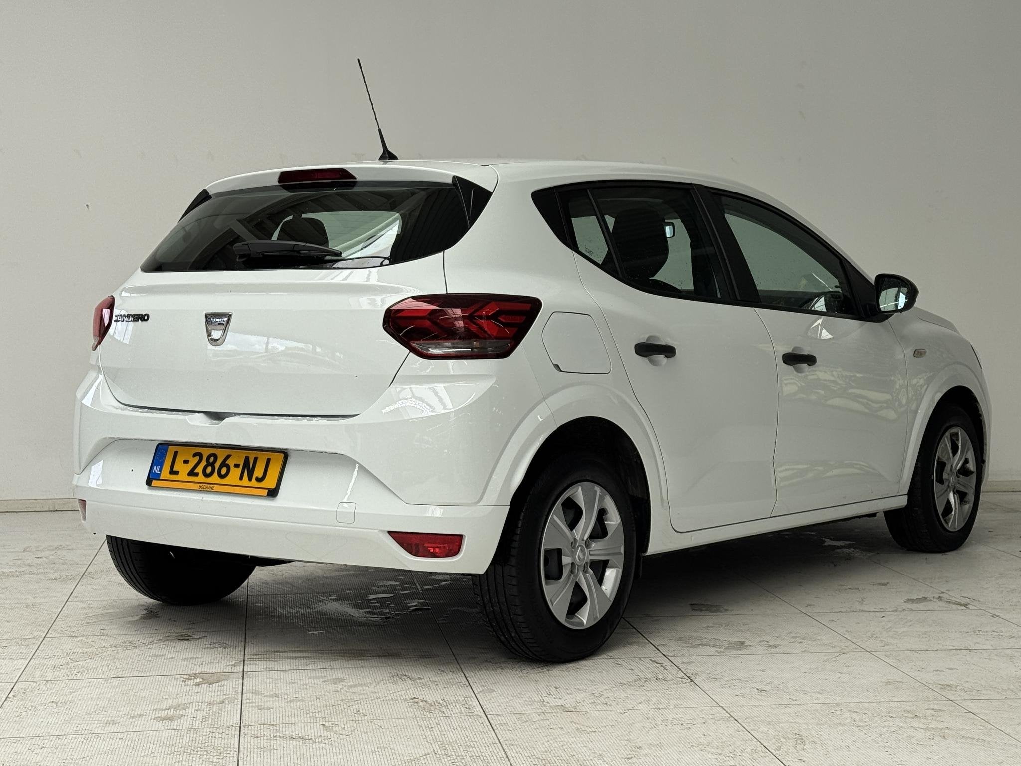 Dacia Sandero 1.0 TCe 100 Bi-Fuel Essential | Bluetooth | DA, Auto's, Gebruikt, Met garantie (alle), Wit, Origineel Nederlands