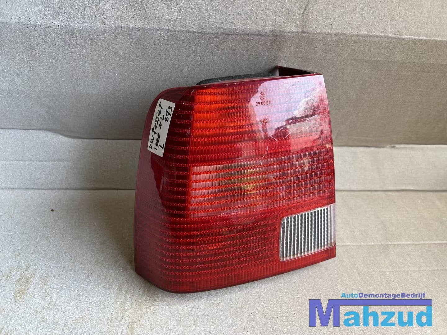 Volkswagen Passat 3B2 Sedan Links achterlicht 1996-2001, Gebruikt, Volkswagen, Volkswagen AG, Berliner Ring 2
38440  Wolfsburg, DE