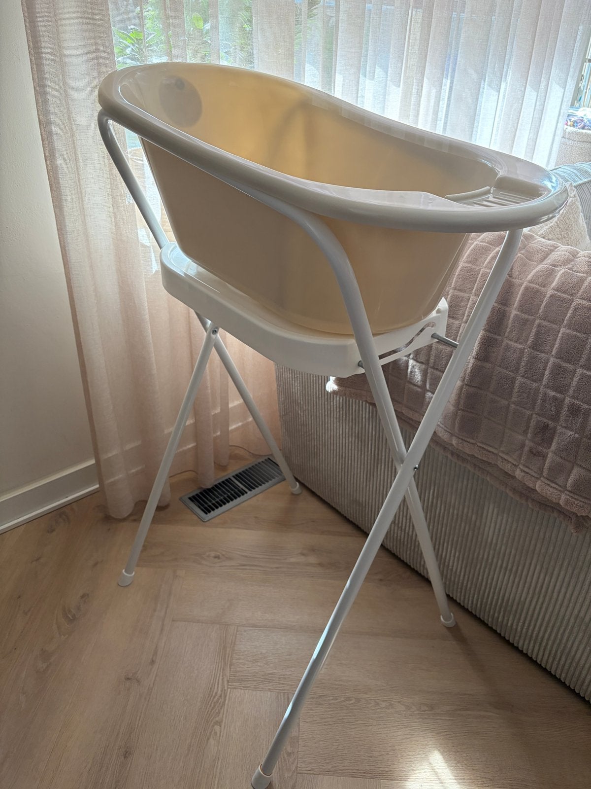 Babybad beige met standaard prenatal, Kinderen en Baby's, Ophalen, Gebruikt, Badje, Prenatal