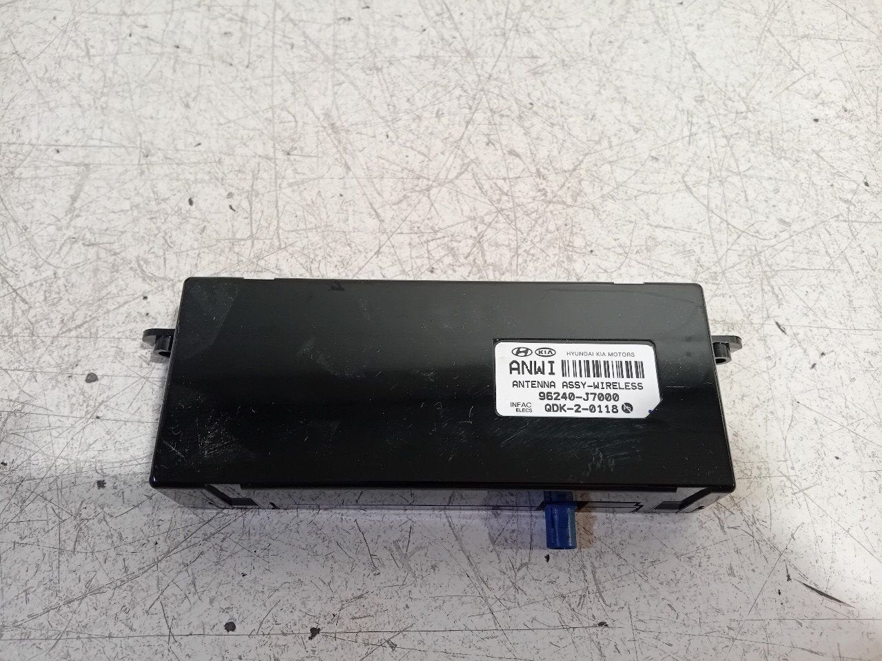 Antenne versterker Kia Cee'd, Auto diversen, Autoradio's, Ophalen of Verzenden