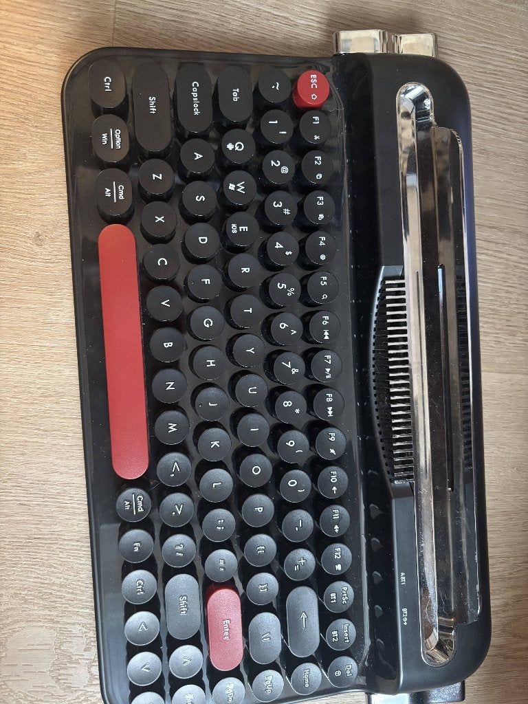 Oude Typemachine, in een moderne toetsenbord, Computers en Software, Ophalen