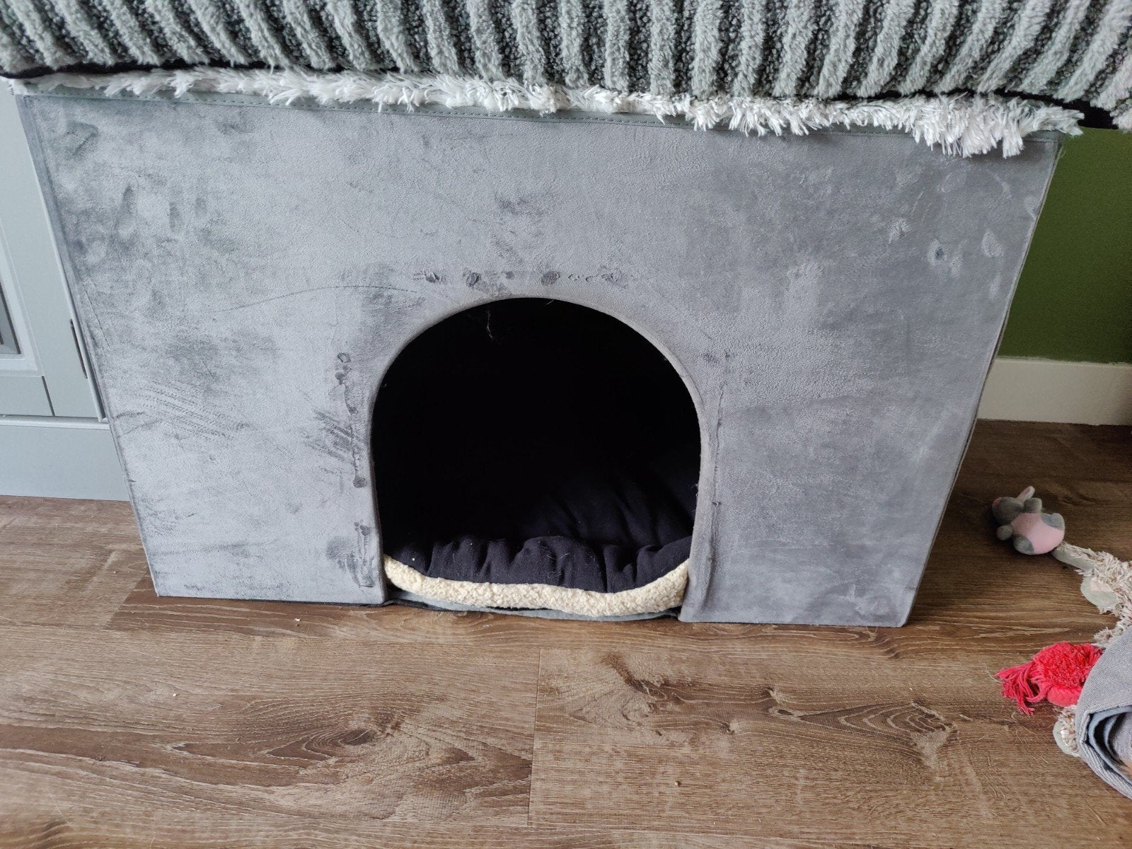 Trixie honden huisje met trapje 90 x 60 x 60, Dieren en Toebehoren, Hondenhokken, Ophalen, Zo goed als nieuw, 75 tot 110 cm, Minder dan 65 cm