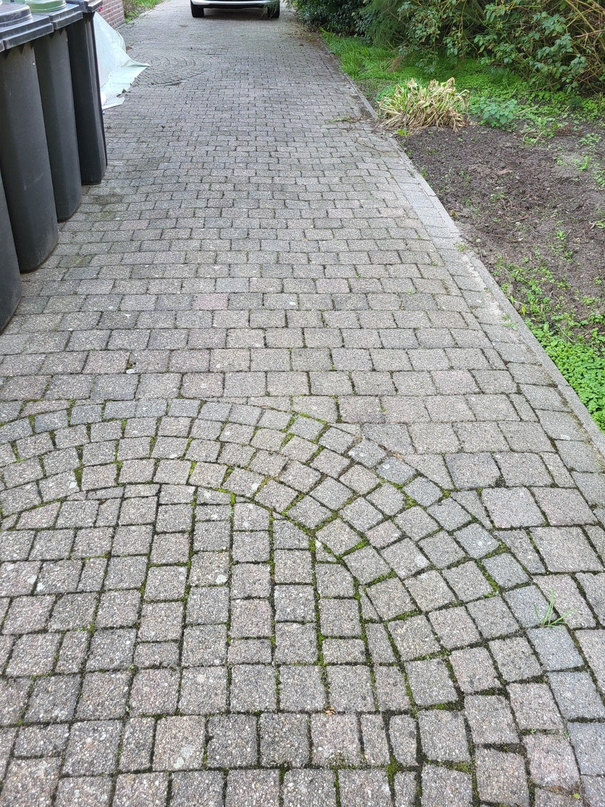 Gebruikte betonnen klinkers - Ideaal voor oprit of terras, Ophalen, Gebruikt, Klinkers, 10 m² of meer