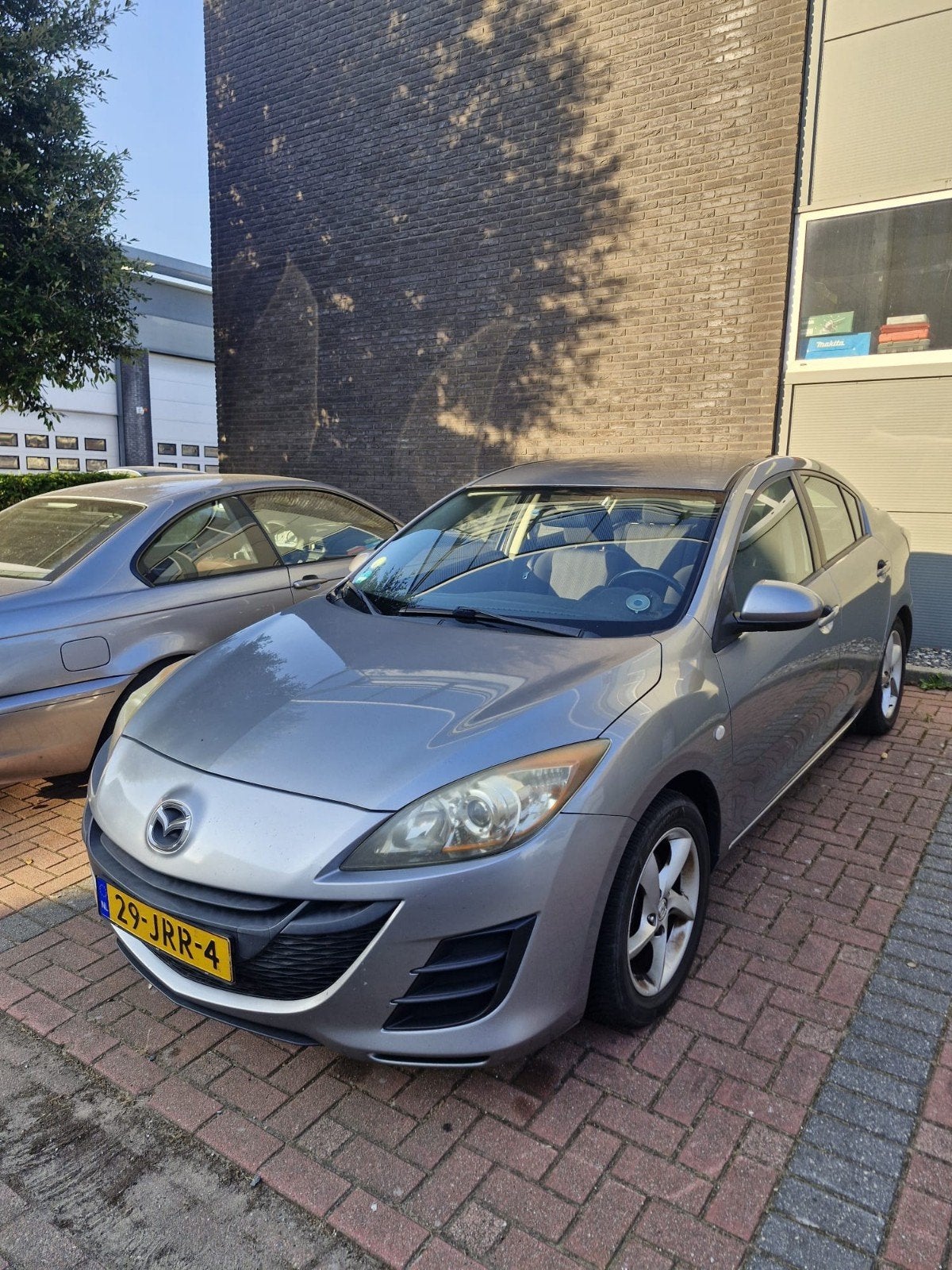 Mazda 3 1.6 Sedan 2009 Grijs, Auto's, Voorwielaandrijving, 1145 kg, 4 cilinders, 49 €/maand