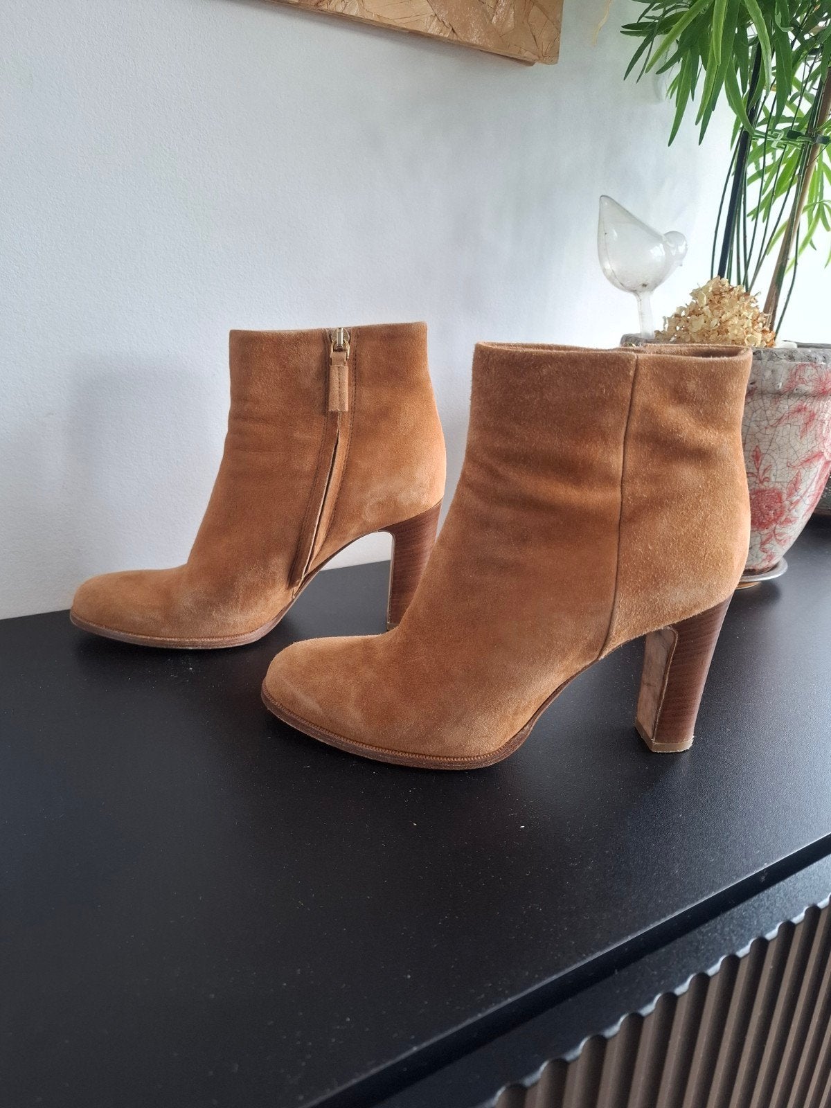 Enkel laarzen suède maat 38 beige, Ophalen of Verzenden, Zo goed als nieuw, Beige