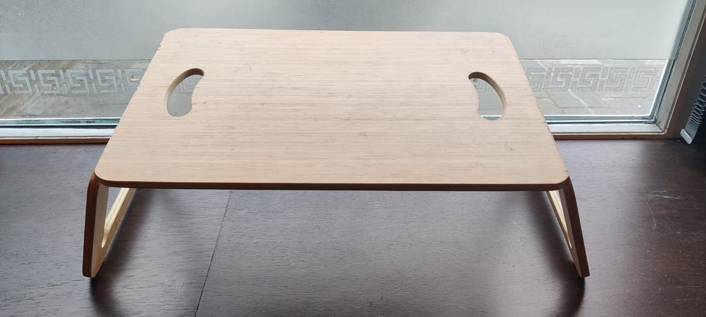 Houten laptop standaard / bedtafel, Computers en Software, Laptopstandaarden, Zo goed als nieuw, Ophalen