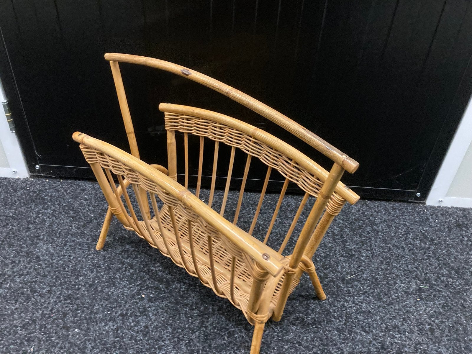 Vintage kranten/LP bak rotan, Ophalen of Verzenden