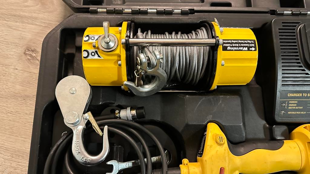 Delta elektrische Accu-boormachine lier 18V 2x accu 350kg, Ophalen of Verzenden, Zo goed als nieuw