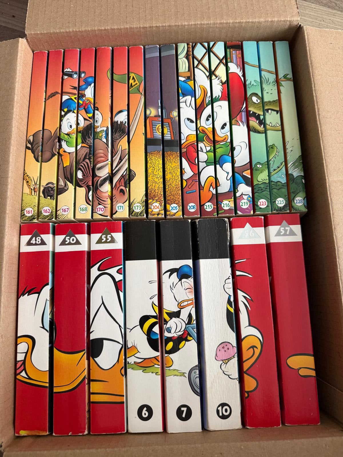 28 Donald Duck/Katrien duck pockets, Meerdere stripboeken, Ophalen, Zo goed als nieuw