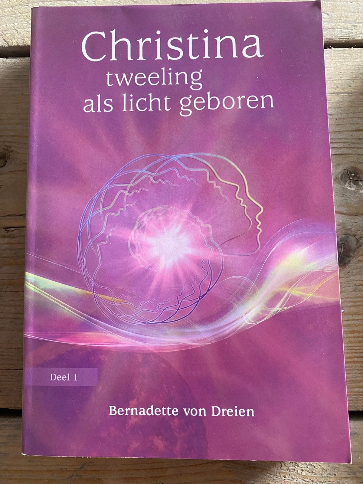 Christina – tweeling als licht geboren – Deel 1, Ophalen of Verzenden, Zo goed als nieuw, Spiritualiteit algemeen, Achtergrond en Informatie