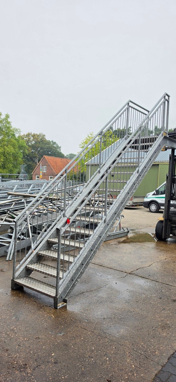 stalen trap met bordes de gegalv. hoog 3.0mtr nor161, Ophalen of Verzenden
