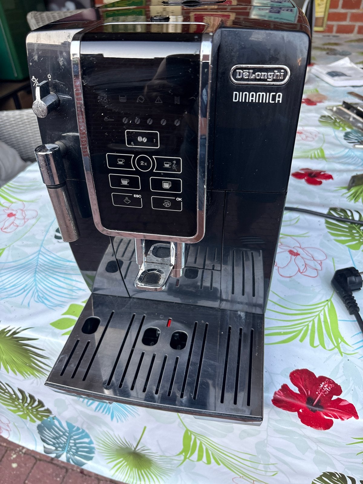 DeLonghi Dinamica volautomatische espressomachine, Afneembaar waterreservoir, Gebruikt, Espresso apparaat, Koffiebonen