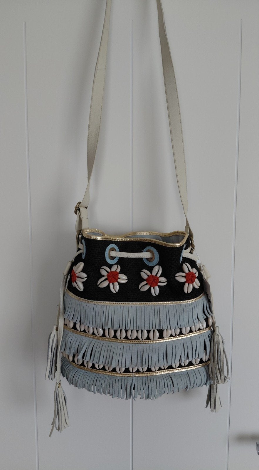 NIEUW boho ibiza Piti Cuite tas franje schelpen goud zwart, Ophalen of Verzenden, Nieuw, Zwart, Schoudertasje