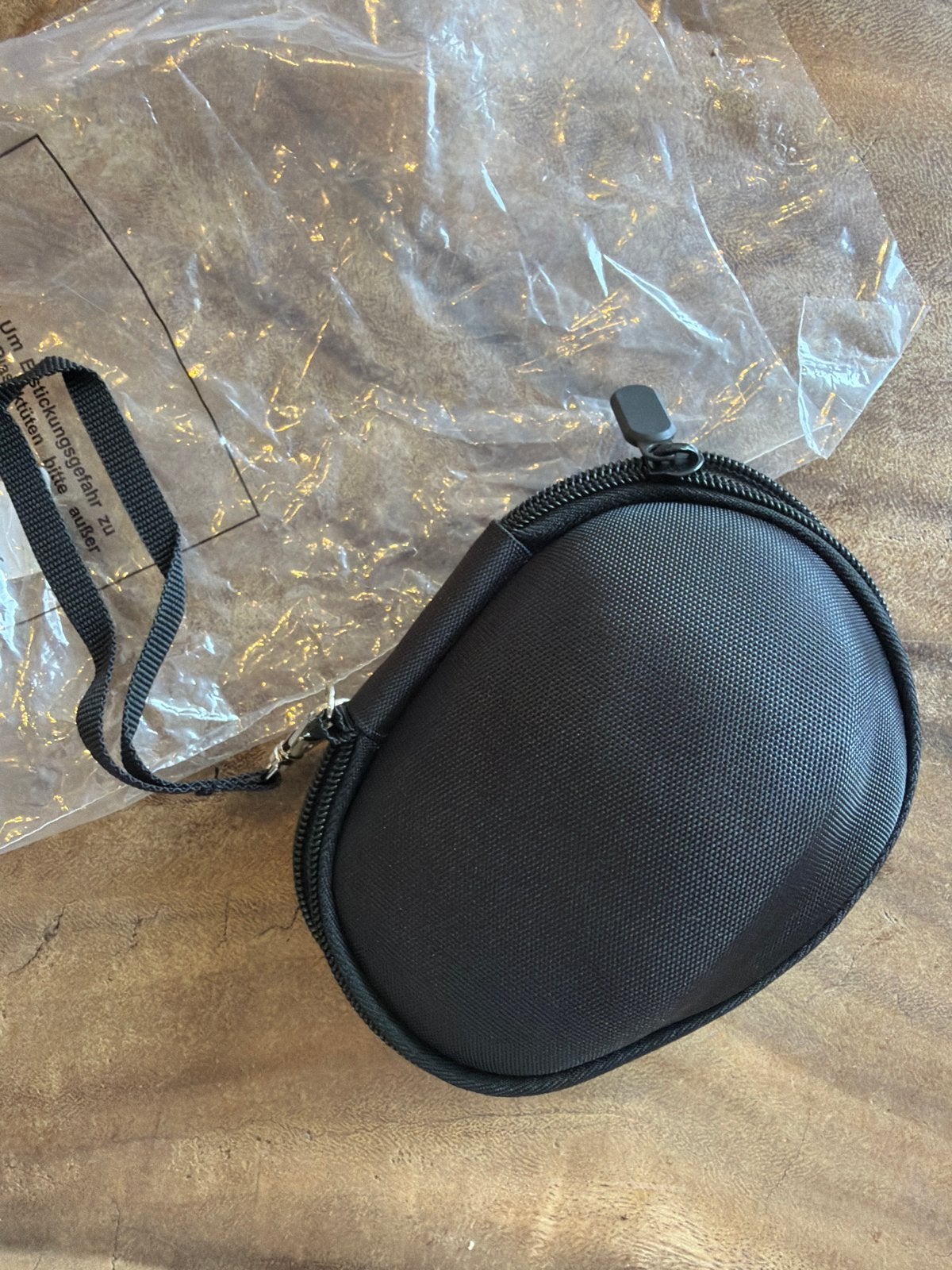 Oortelefoonhoesje - Zwart, Hardcase voor In-Ear Koptelefoon, Ophalen of Verzenden, Nieuw, Overige merken
