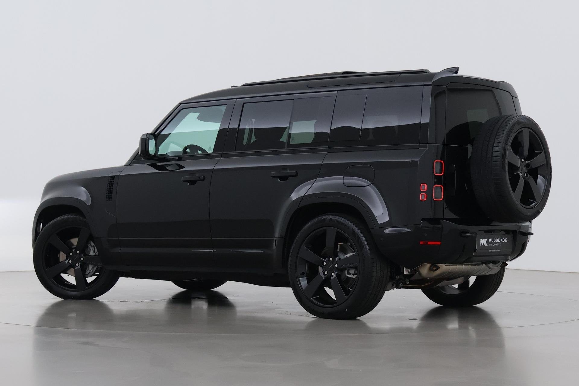 Land Rover Defender 2.0 P300e 110 X-Dynamic HSE | 6-Persoons, Auto's, Automaat, Gebruikt, 4 cilinders, 150 min