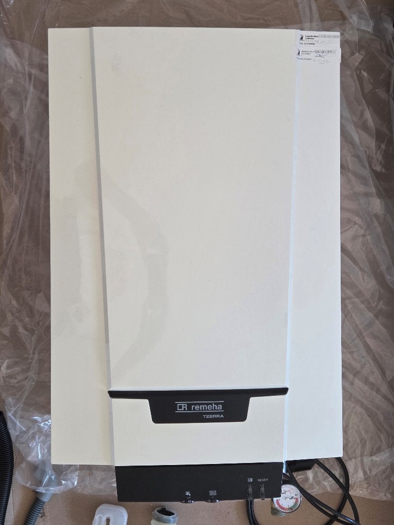HR combi CV ketel Remeha Tzerra 28c Plus, Ophalen, 30 tot 80 cm, Gebruikt, Hoog rendement (Hr)