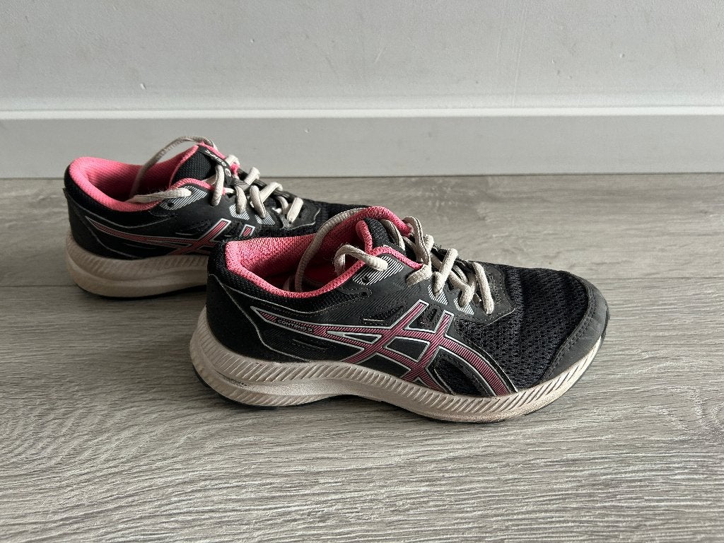 Asics Gel Contend - maat 33,5, Hardloopschoenen, Ophalen of Verzenden, Zo goed als nieuw, Hardlopen