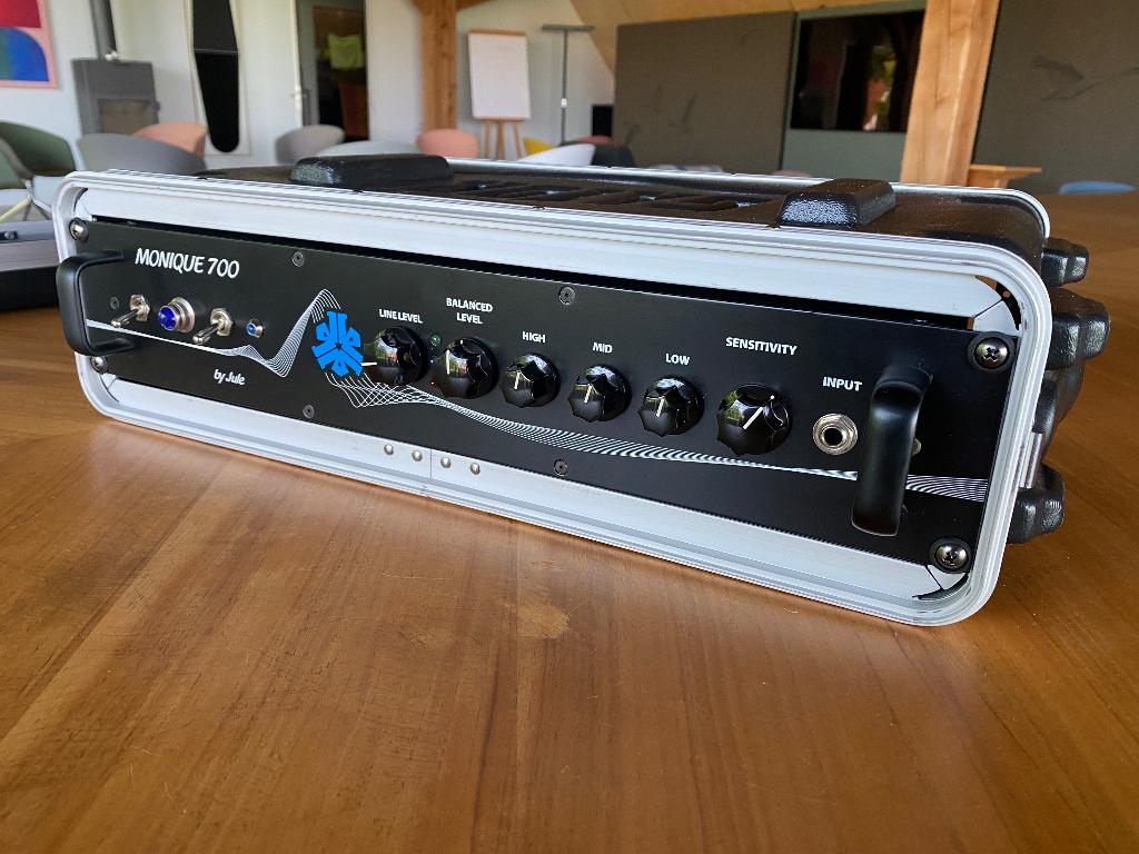 Jule Monique M700 Rackversie The Real Deal, Ophalen, Zo goed als nieuw, Basgitaar, 100 watt of meer