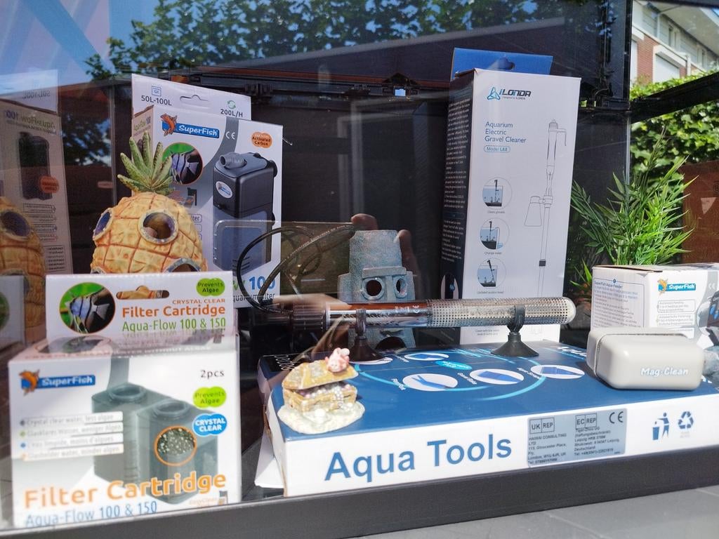 Fish Tank with all necessary accessories and tools, Vis