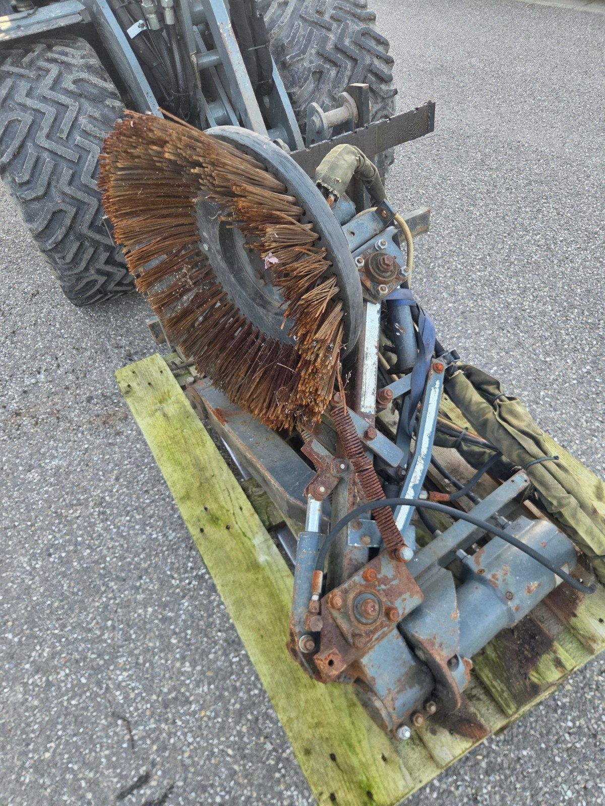 Onkruidborstel / Derde Arm Veegauto, Ophalen, Gebruikt